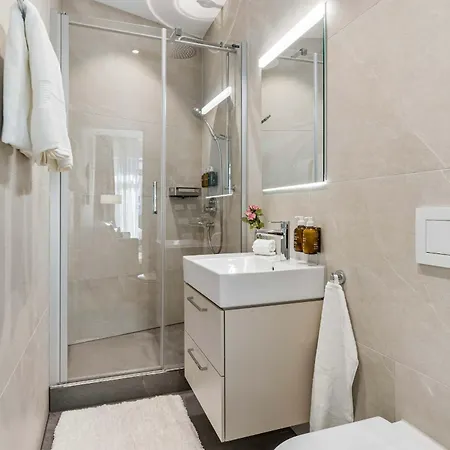 Apartment Oldtown Penthouse Maisonette Ac Privaterooftop *