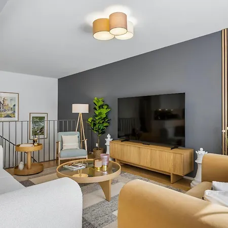 Apartment Oldtown Penthouse Maisonette Ac Privaterooftop