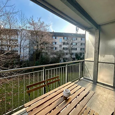 Apartment Cozy On Brahmstrasse In