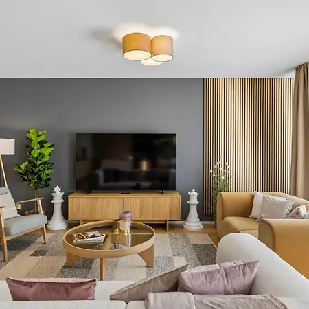 Oldtown Penthouse Maisonette Ac Privaterooftop Apartment