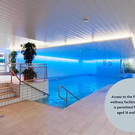 Crowne Plaza Zürich, An Ihg 4*