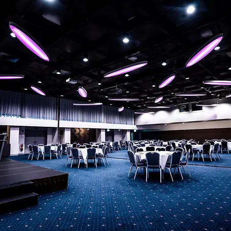 Crowne Plaza Zürich, An Ihg Hotel 4*