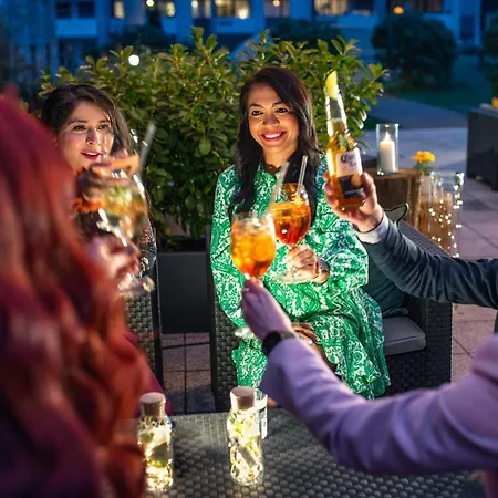 Hotel Crowne Plaza Zürich, An Ihg 4*