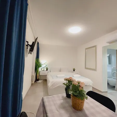 Apartment Budget En-suite Center Self Check In, Next To Hb Pocketwifi