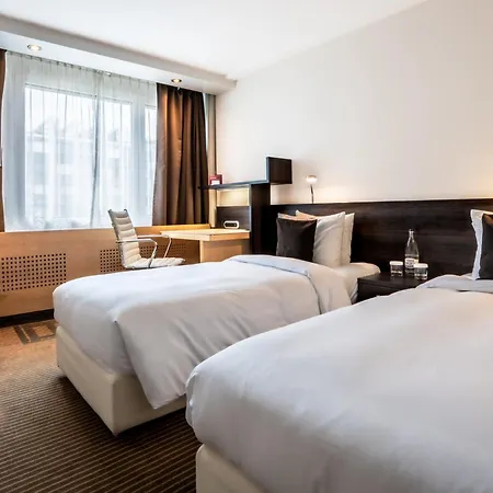 Hotel Crowne Plaza Zürich, An Ihg 4*