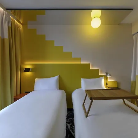 Hotel Ibis Styles Center 3*