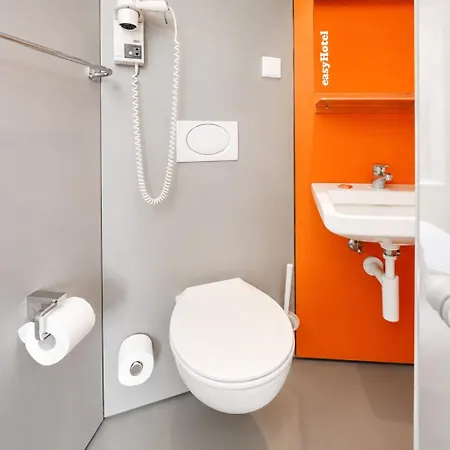 Hotel Easyhotel Centre