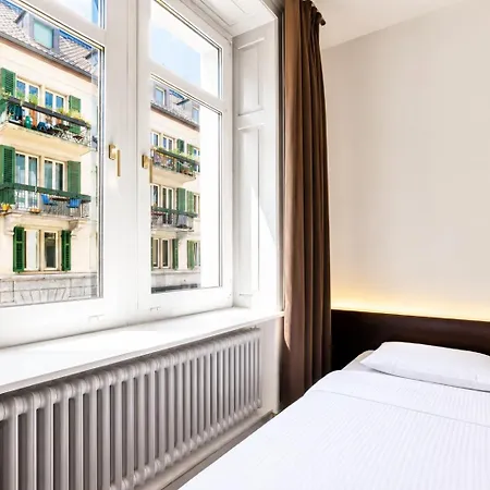 Hotel Easyhotel Centre 2*