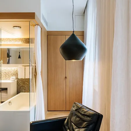 Hotel B2