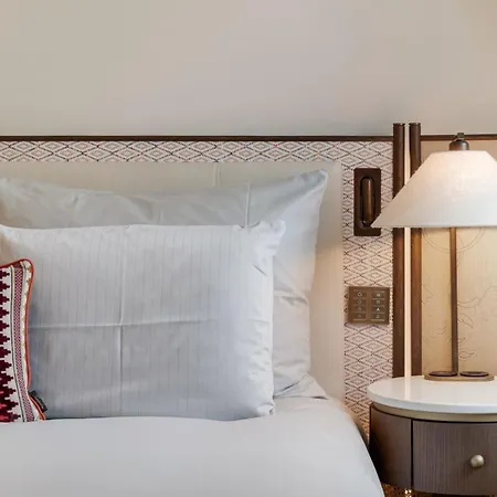 Small Luxury Ambassador Hotel 4*