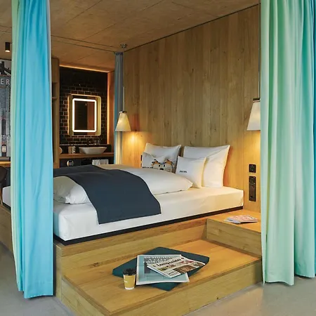 25hours Langstrasse Hotel 4*