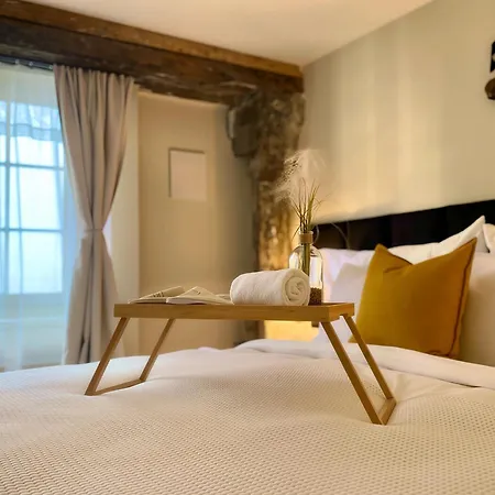 Goethe House In Old Town Apartment *
