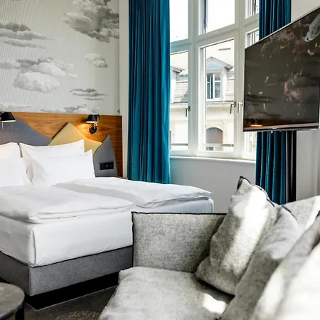 Hotel One
