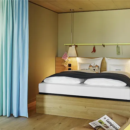 25hours Langstrasse Hotel 4*