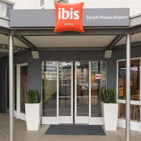 Hotel Ibis Messe Airport 3*