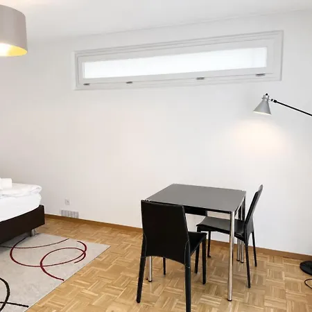 Apartment Very - Art 3 *