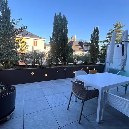 Boho Chic With 125sqm, 2 Bedroom 2 Baths With 36sqm Dual Terraces With Parking And 10 Min To Apartment