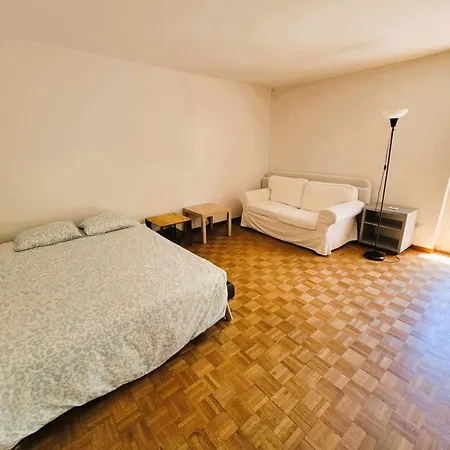 Center Flats With Balcony - Rigid * Zurich