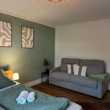 Apartment Hideaway Garden, Parking, Cinema,4,5rooms Zurich