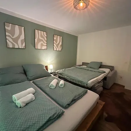 Apartment Hideaway Garden, Parking, Cinema,4,5rooms Zurich