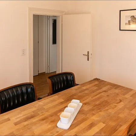 Awesome 2br Flat Near And Center - Sf16 Apartment