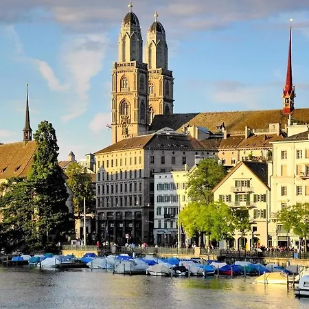 Guest house With Bathroom And Access To Kitchen Zurich