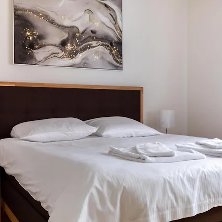 Executive 2br Flat Center - Mainau 11 Apartment *