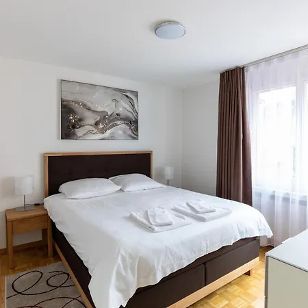 Executive 2br Flat Center - Mainau 11 Apartment *