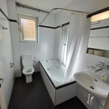 Large Flats, Center - Schc Apartment *