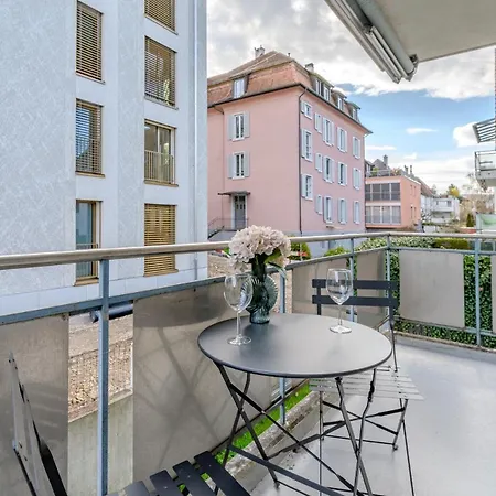 Copper - Seebach Apartment Zurich