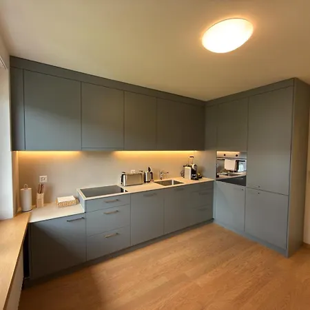 Stadtloft Zuerich- Oerlikon Apartment *