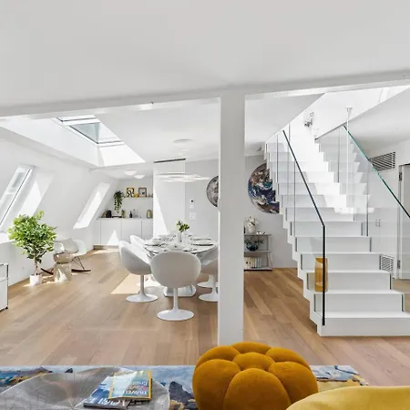 Ikon Old Town Penthouse Ac, & Mountain View Apartment Zurich