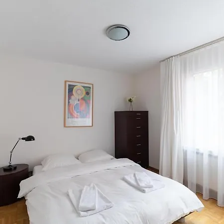 Lovely 2br - Mainau 8 Apartment *