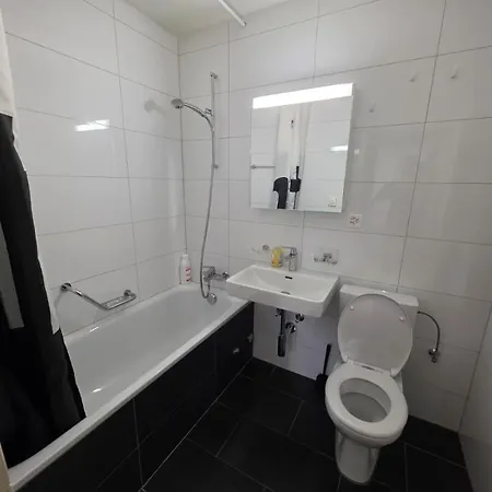 Large Flats, Center - Schc Apartment Zurich