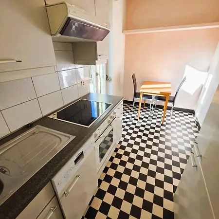 Large Flats, Center - Schb Apartment *