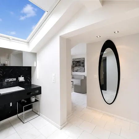 Visionapartments Freyastrasse - Self Check-in Apartment *