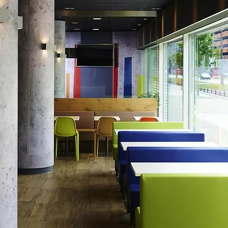 Ibis Budget West *