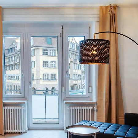 Zh Gold 1 - Hitrental Apartment