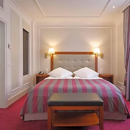 Schweizerhof Hotel 5*