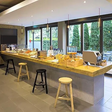 Hotel Ibis Messe Airport 3*
