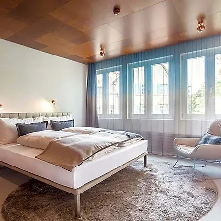 Ema House Hotel