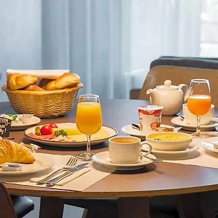 Ema House Hotel 4*