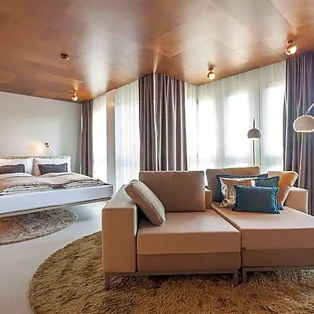 Ema House 4* Zurich