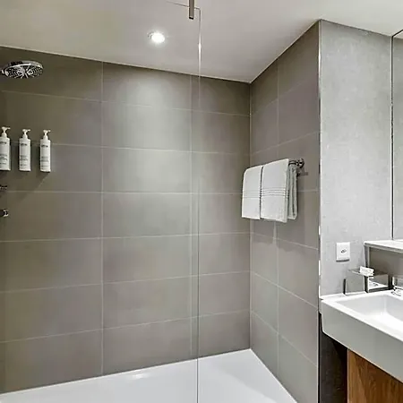 Courtyard By Marriott North Zurich