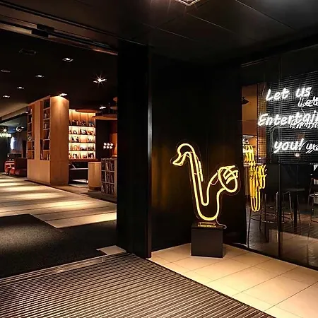 Messe By Ihg Hotel Zurich
