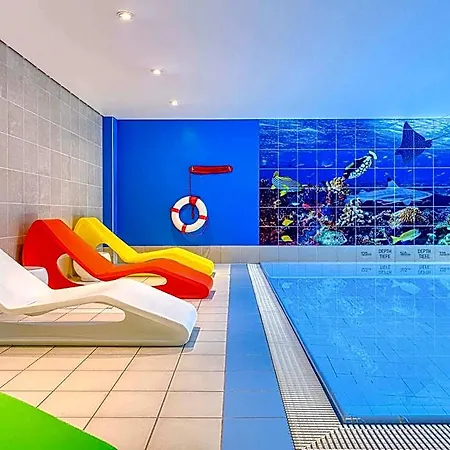 Hotel Novotel West