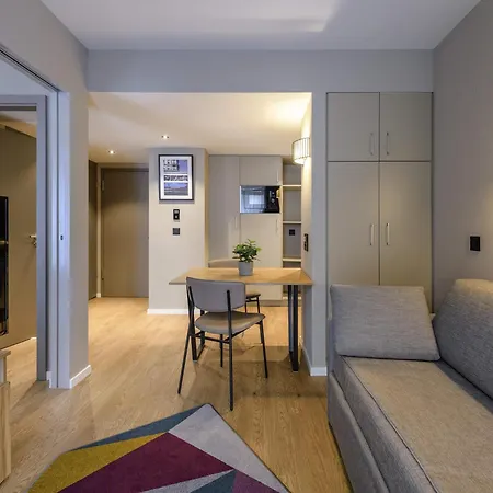 Adagio Center Aparthotel 4*