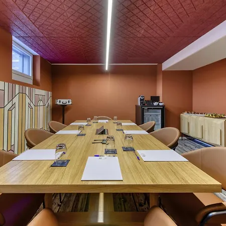 Aparthotel Adagio Center 4*