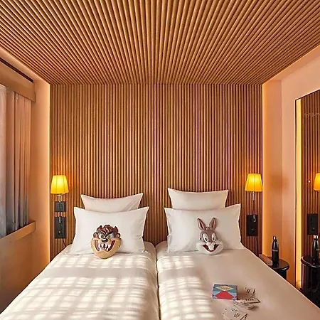 Mama Shelter Hotel 4*