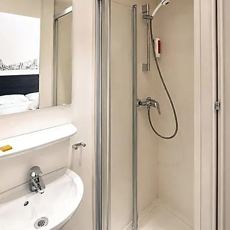 Easyhotel Limmatplatz